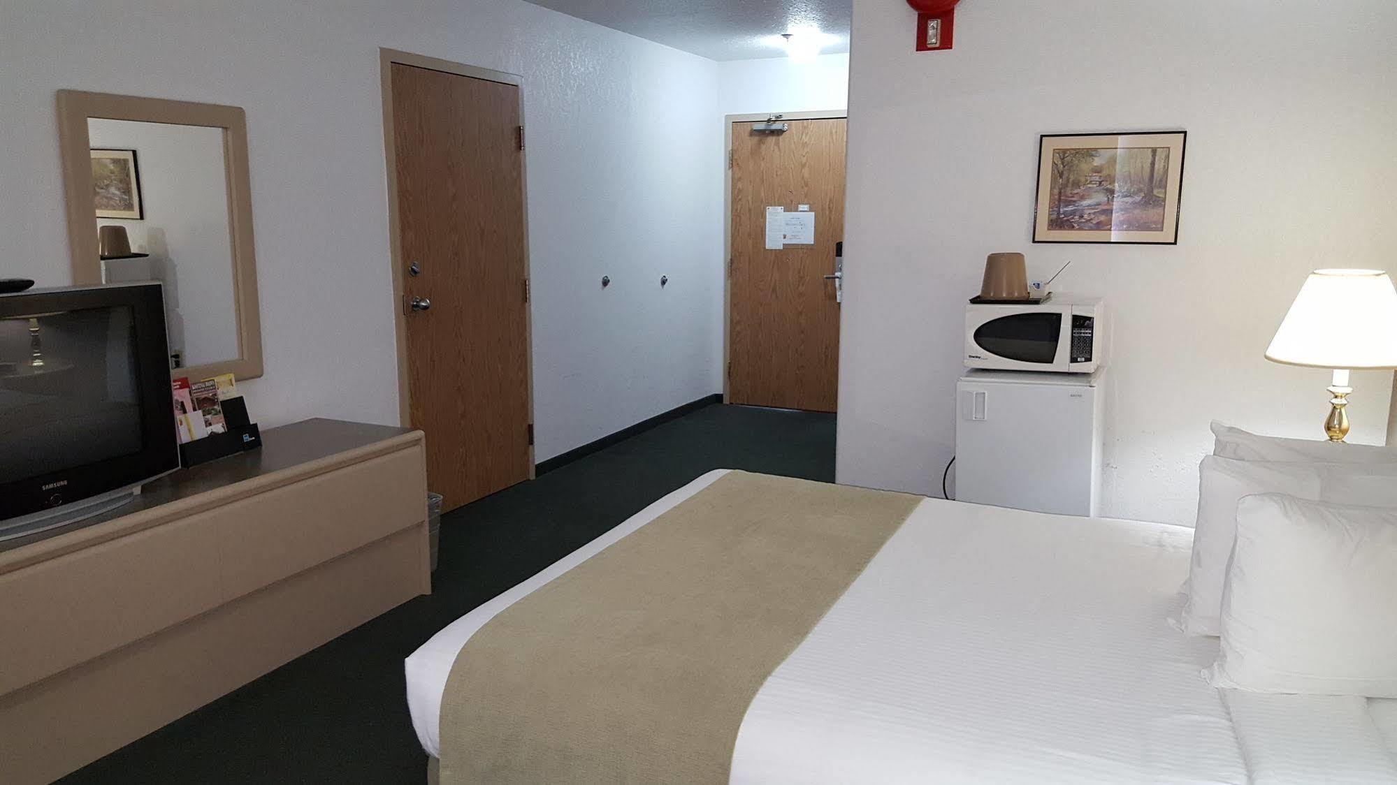 Motel Super 8 By Wyndham Ab 2*