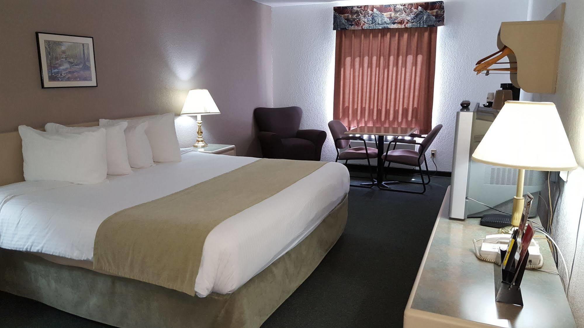 Motel Super 8 By Wyndham Ab 2*